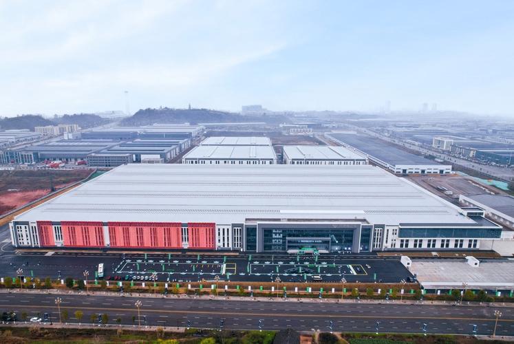 绿源重庆生产基地正式投产 2025年产品矩阵全面焕新进阶